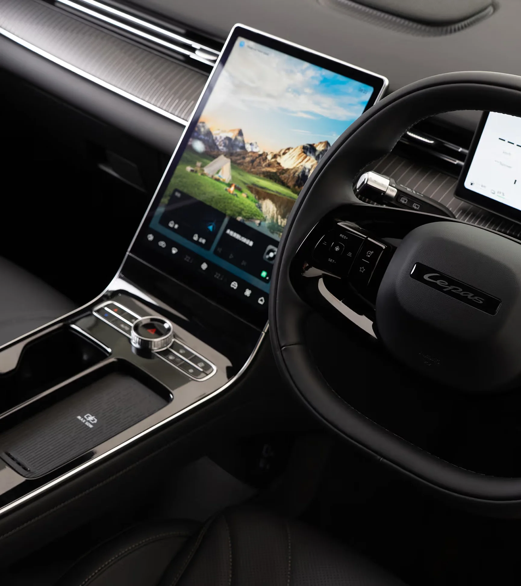 Key functions that sit right at your fingertips.